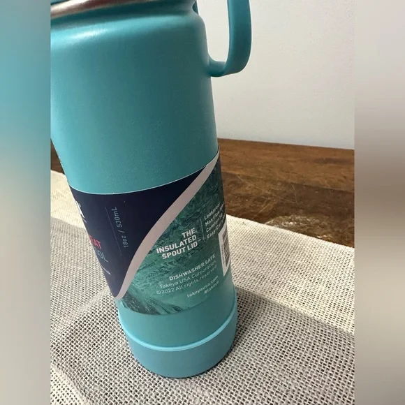 New!! 18oz Takeya Water Bottle - Picture 3 of 4